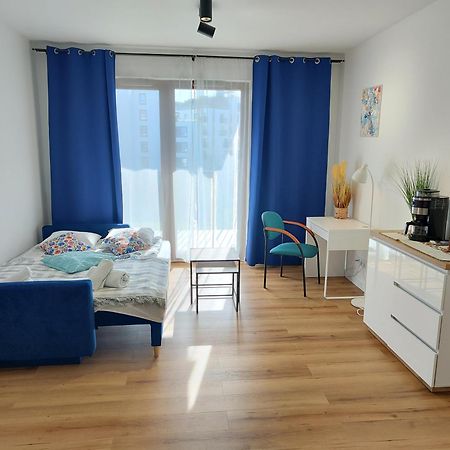 Uroczy Apartament Z Miejscem Na Auto W Garazu Lejlighed Warszawa Eksteriør billede
