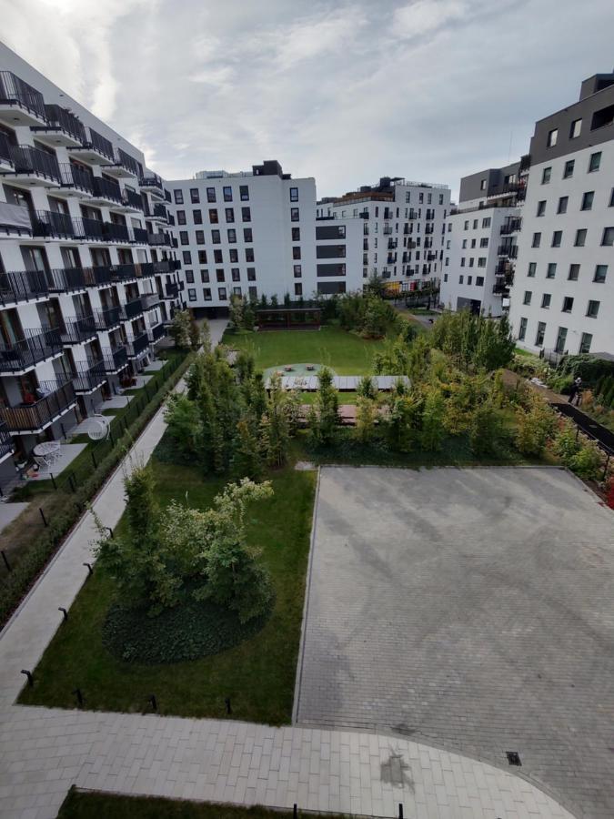 Uroczy Apartament Z Miejscem Na Auto W Garazu Lejlighed Warszawa Eksteriør billede