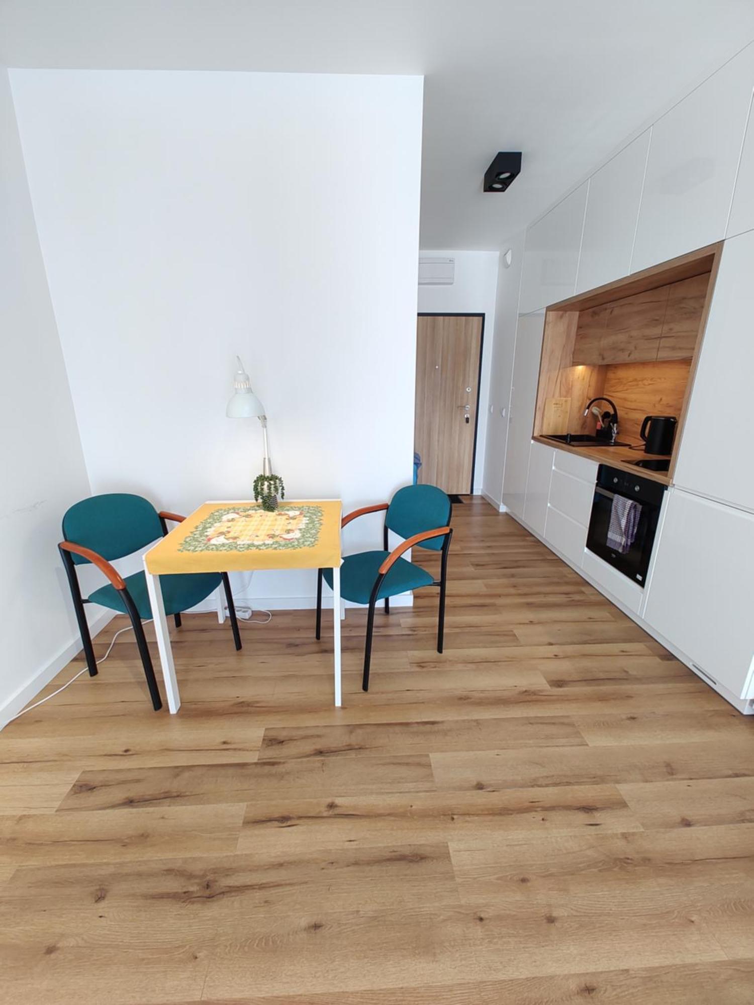 Uroczy Apartament Z Miejscem Na Auto W Garazu Lejlighed Warszawa Eksteriør billede